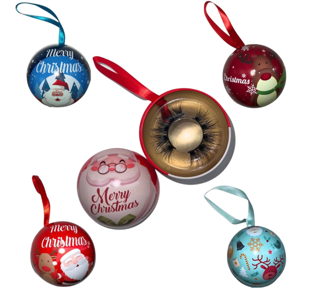 Lash Ornament